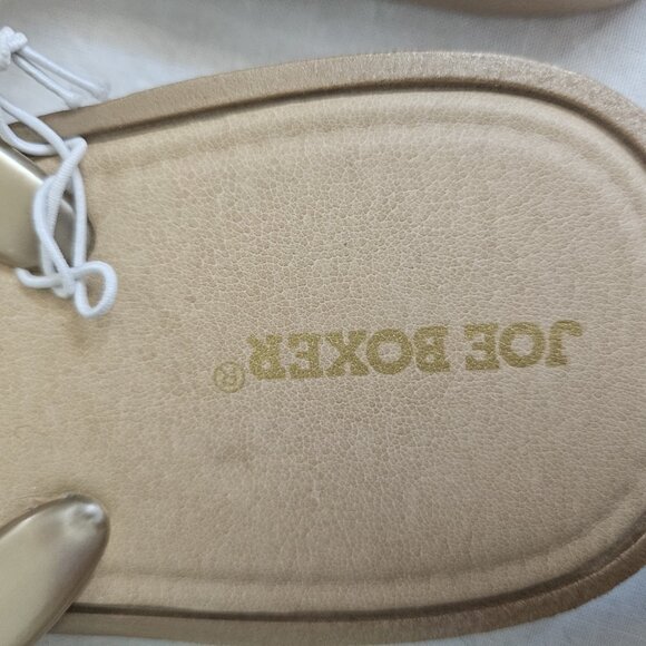 Beautiful NWOT Bronze Colored Joe Boxer Flip Flop with a Jewel Accent Size 7/8 - Picture 5 of 6